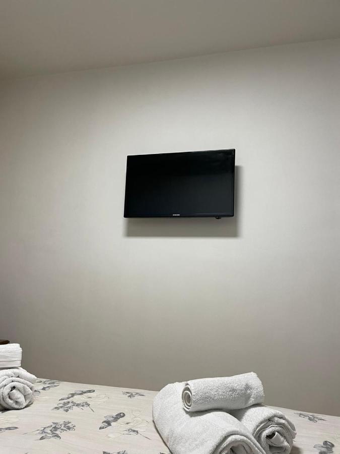 グッビオCasa La Rosaアパートメント エクステリア 写真