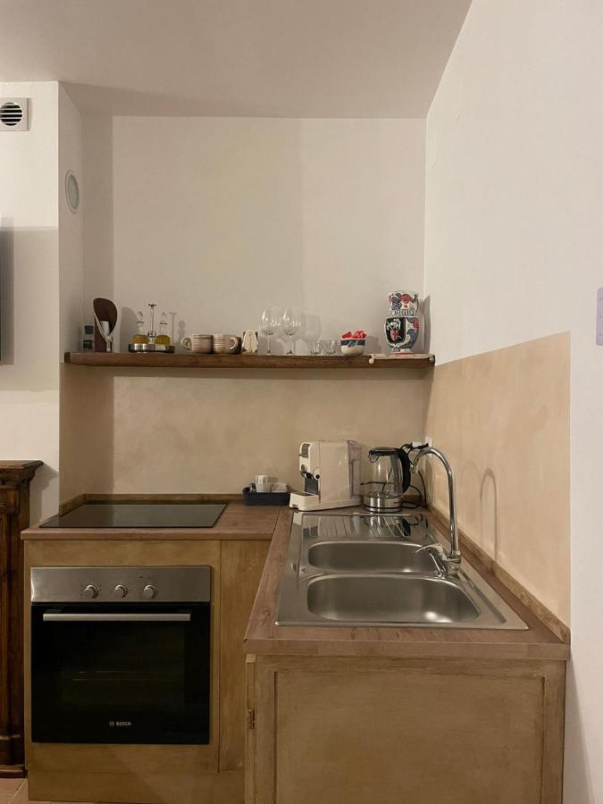 グッビオCasa La Rosaアパートメント エクステリア 写真